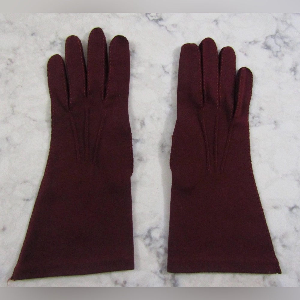 Vintage 1950s deep burgundy wine colored Nylon gloves